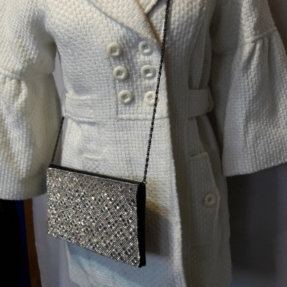 Bling clutch flat crossbody w removable chain - Picture 2 of 7
